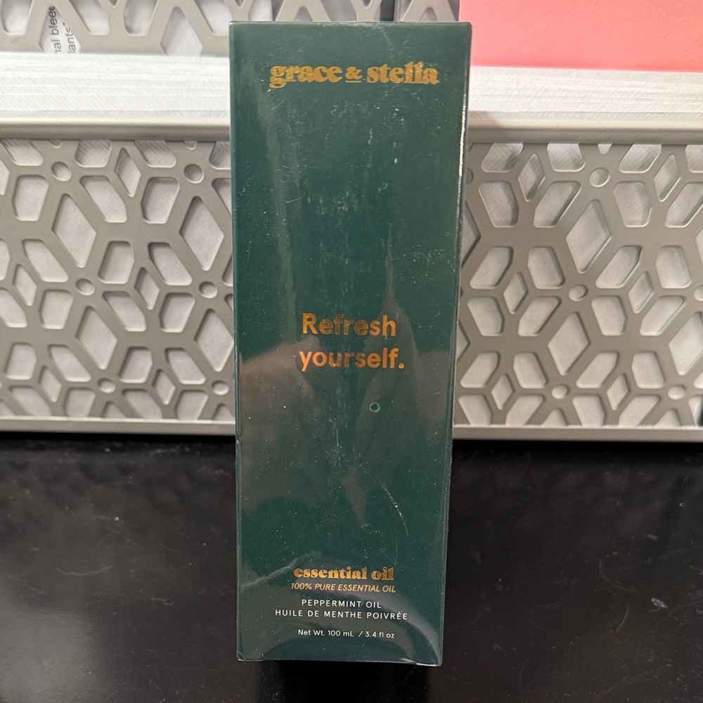 Grace & Stella Peppermint Essential Oil